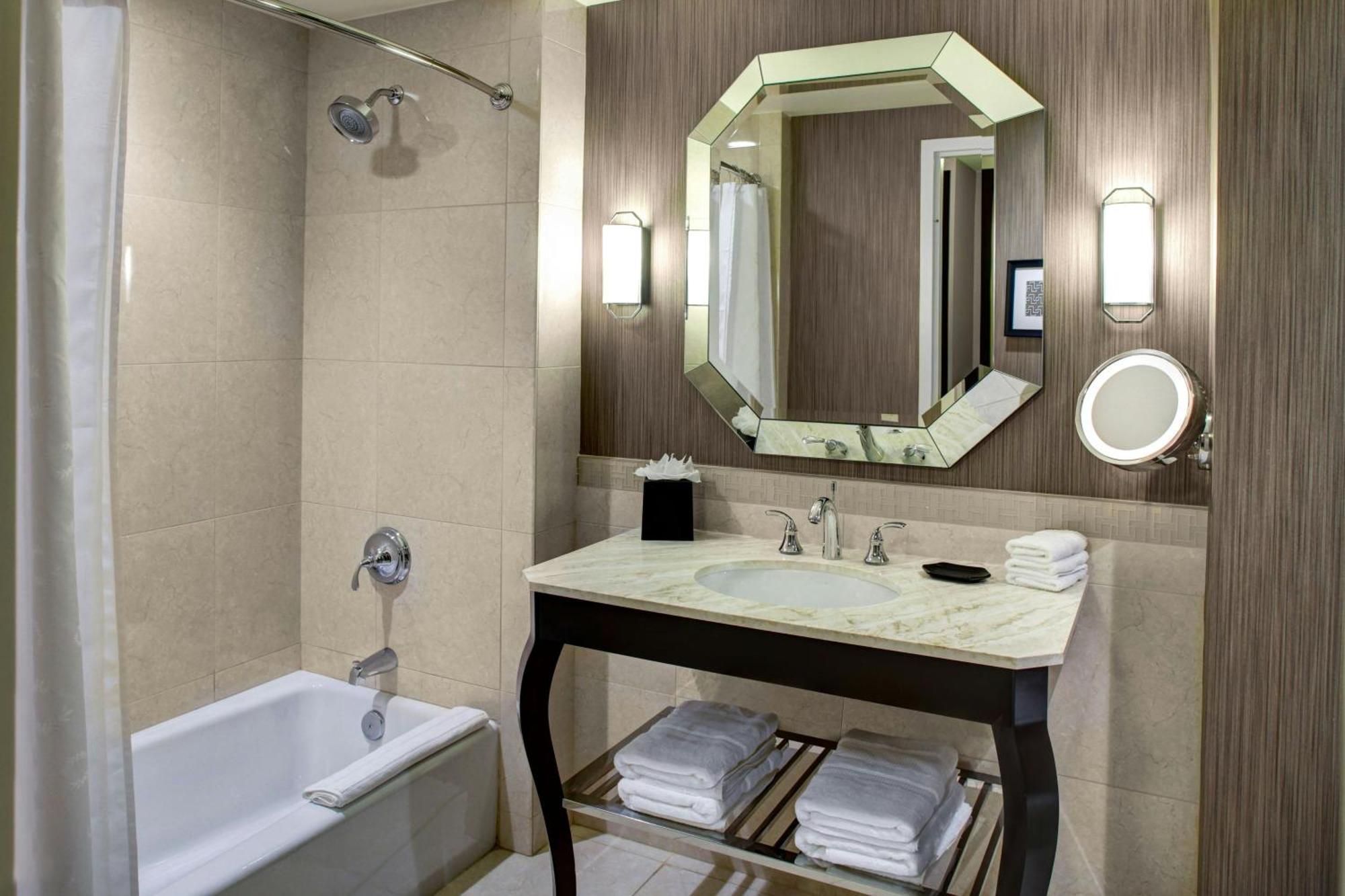 Sheraton Mckinney Eksteriør bilde