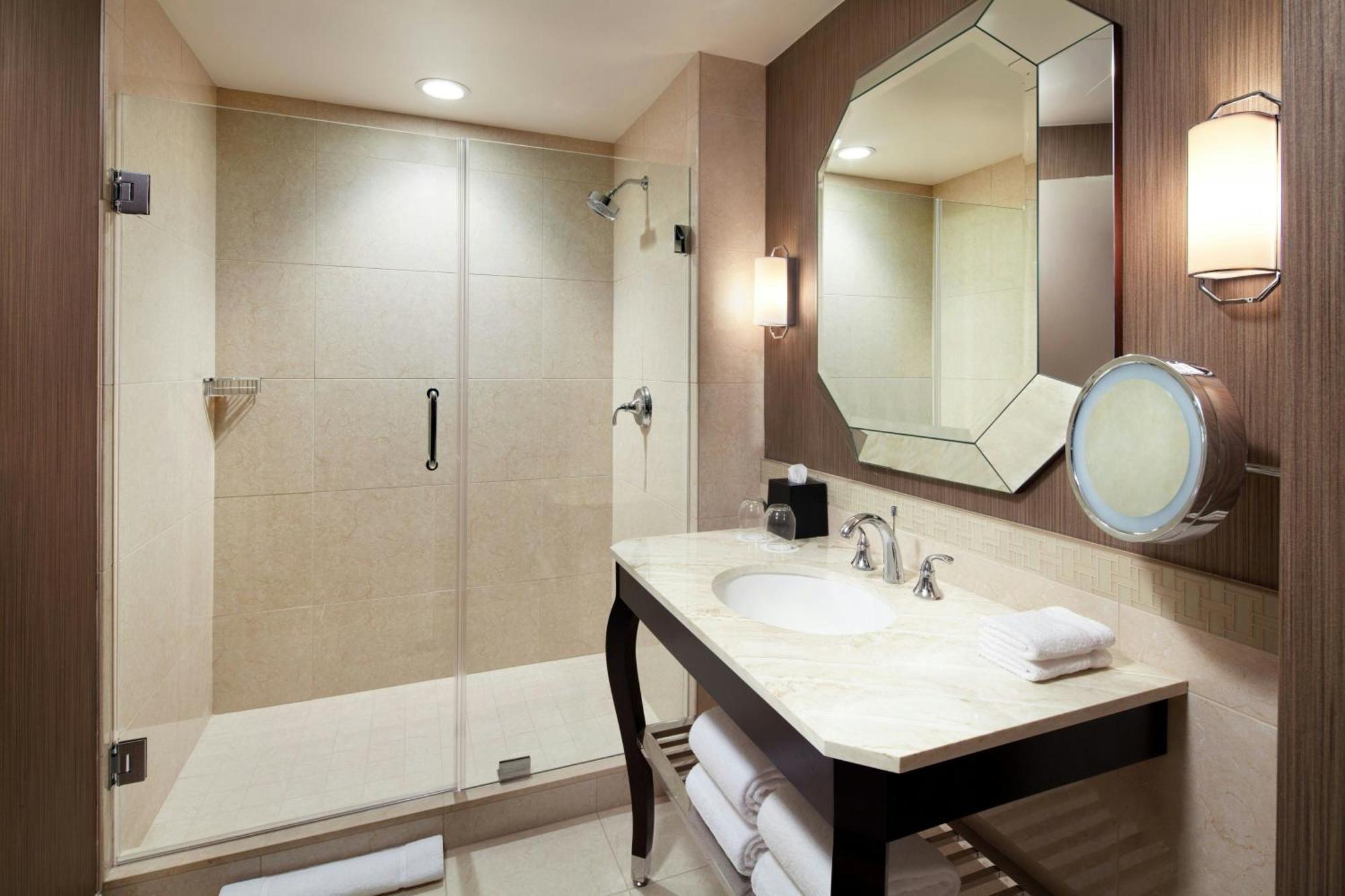 Sheraton Mckinney Eksteriør bilde